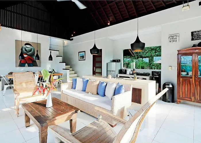 Lumi * Uluwatu