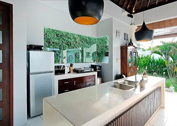 Lumi * Uluwatu